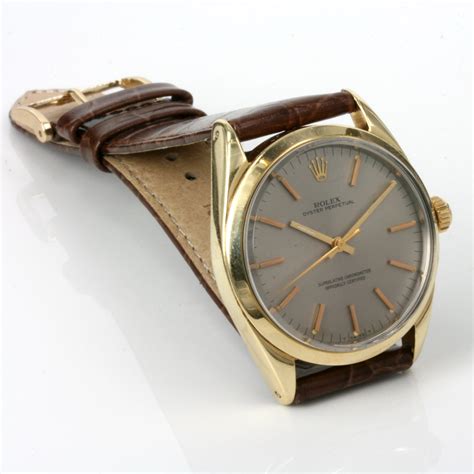 Rolex oyster perpetual model 1024